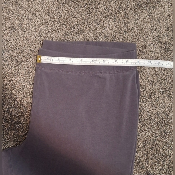 XL Reitmans Stylish Gray Leggings - Picture 3 of 4
